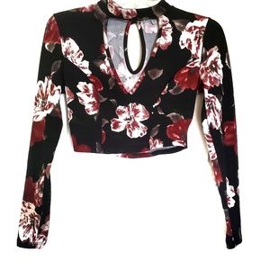 Charlotte Russe Floral V-Neck Choker Crop Top